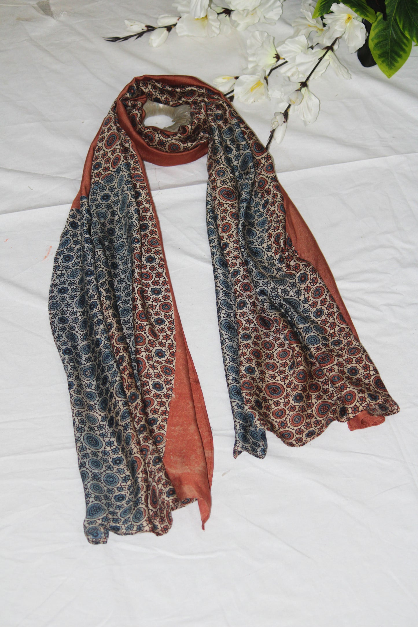 Contemporary stole.