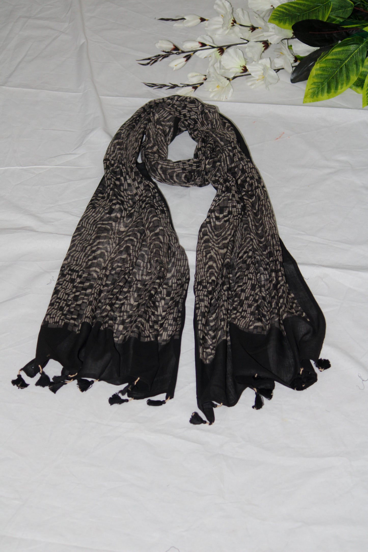 Contemporary stole.